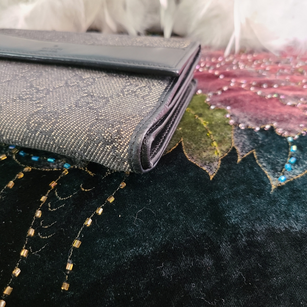 VINTAGE Gucci Wallet - Picture 3 of 9